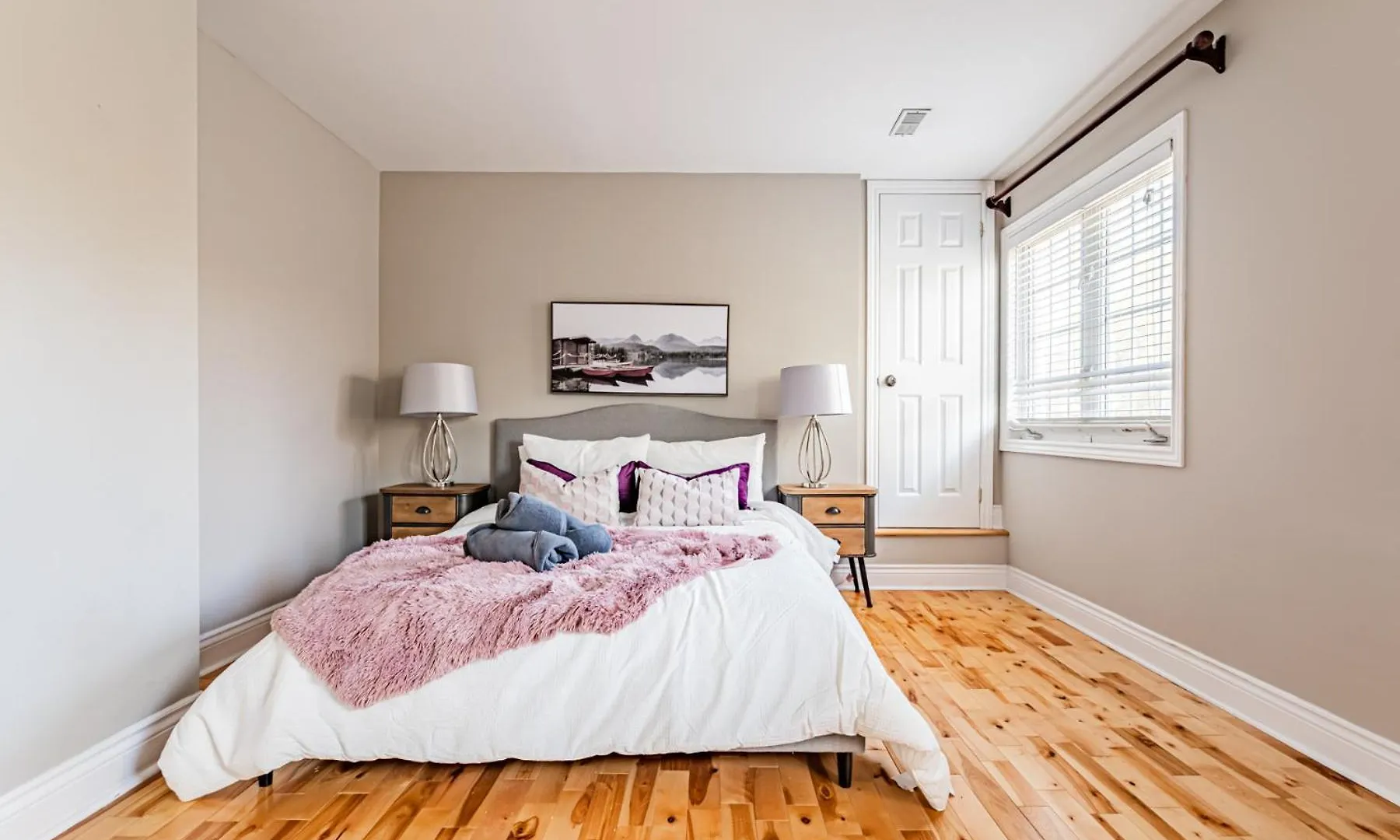 Squires Residence Inn Toronto Villa
